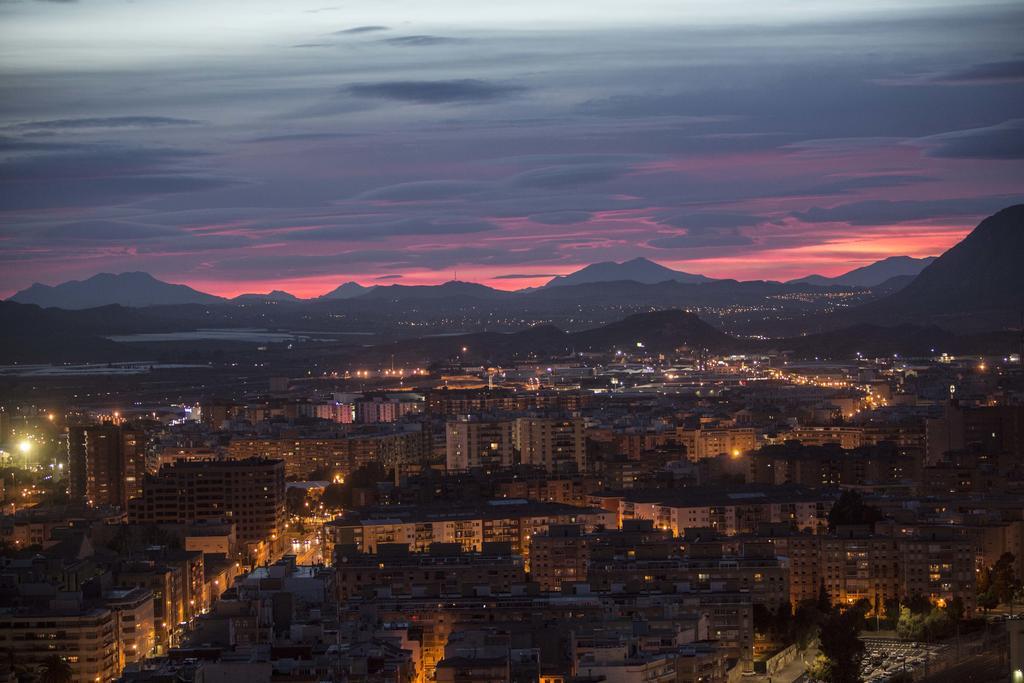 Alicante Skylights Apartments Room photo